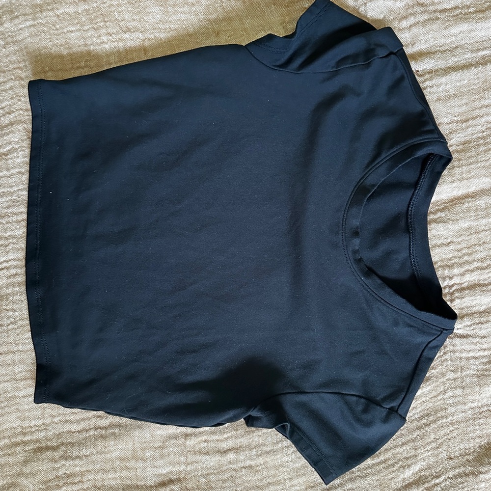 ALO Yoga Black Short Sleeve Tee